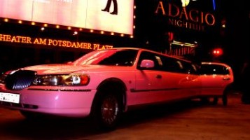 Lincoln Stretchlimousine in Pink